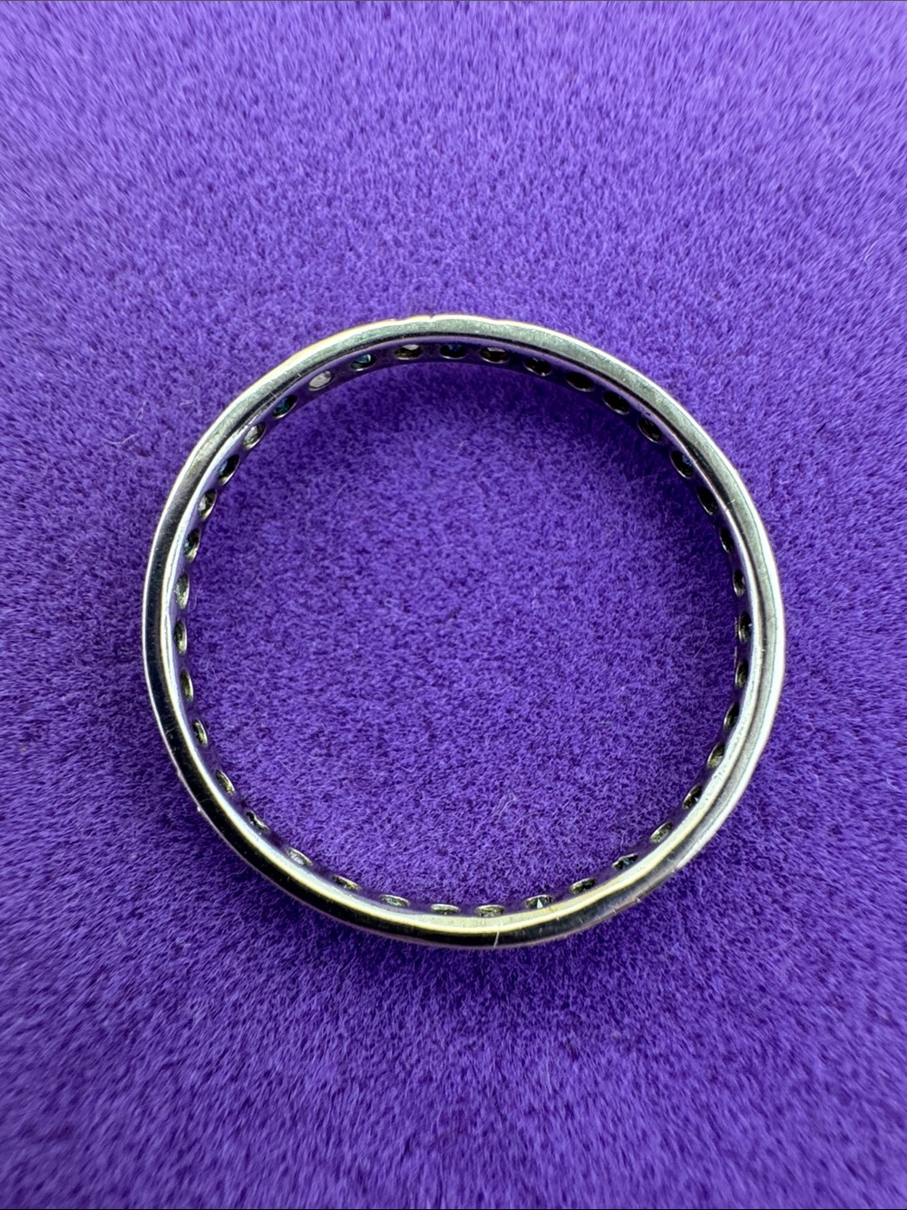 💛 Vintage 10k White Gold Blue & White Pavé Diamond Eternity Ring | Stackable - Picture 3 of 10